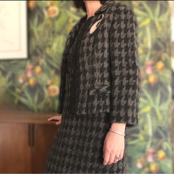 Vintage 1960’s Wool Houndstooth Dress Suit, Small/Medium - Picture 2 of 6